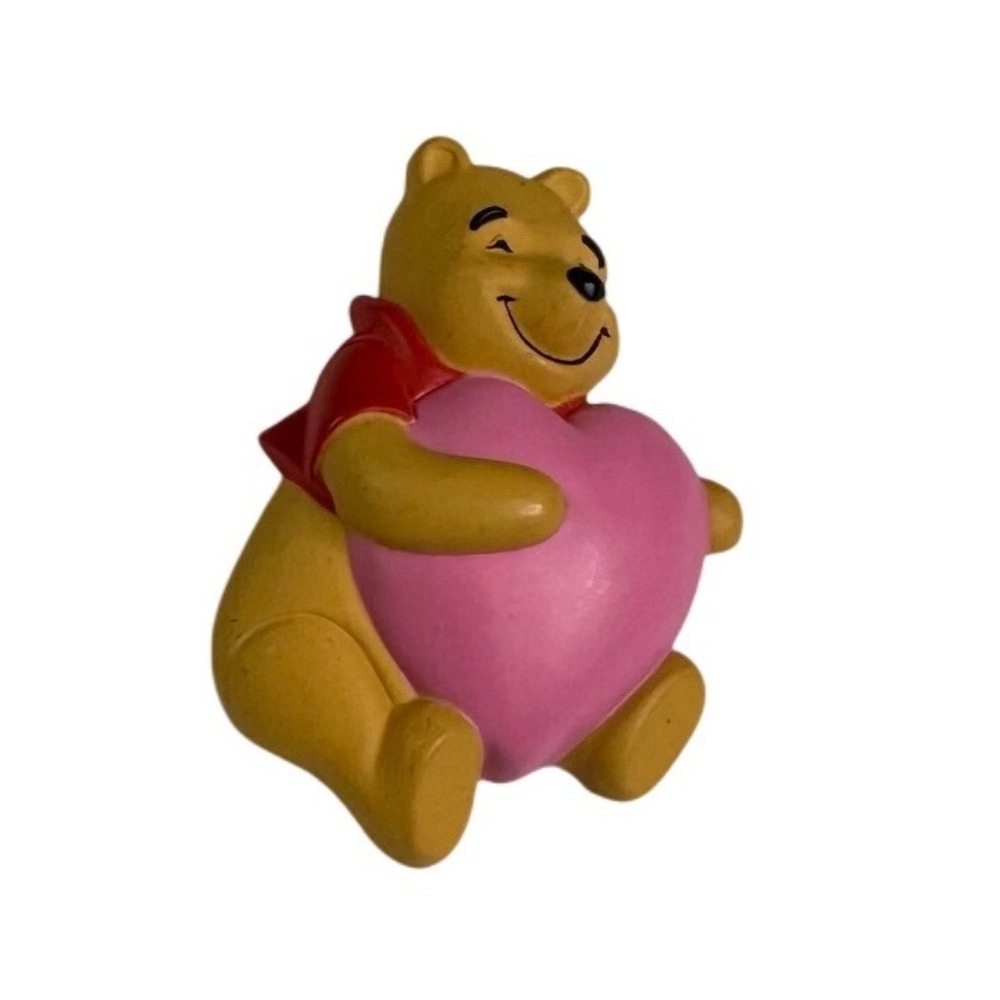 Disney Pin WINNIE THE POOH Hugging Heart Valentine Brooch Hallmark CDS - Picture 4 of 9